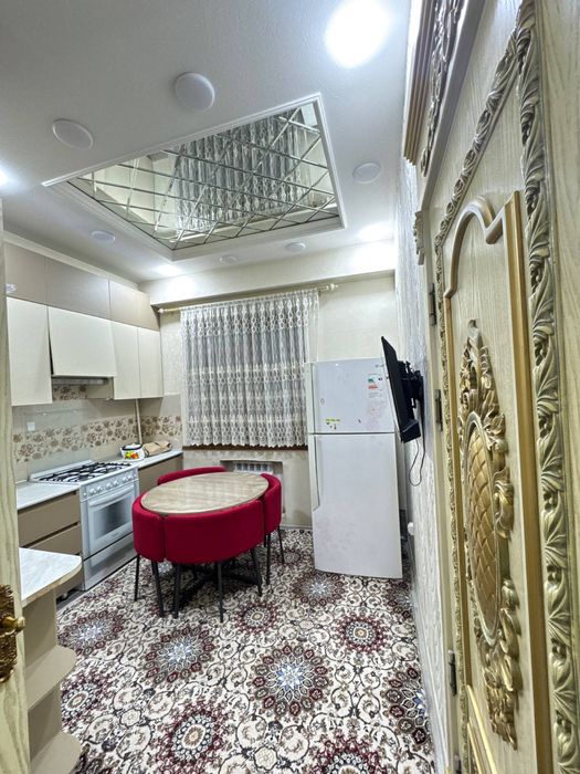 oilaga 4 xonali kvartira Mahdumquli-156