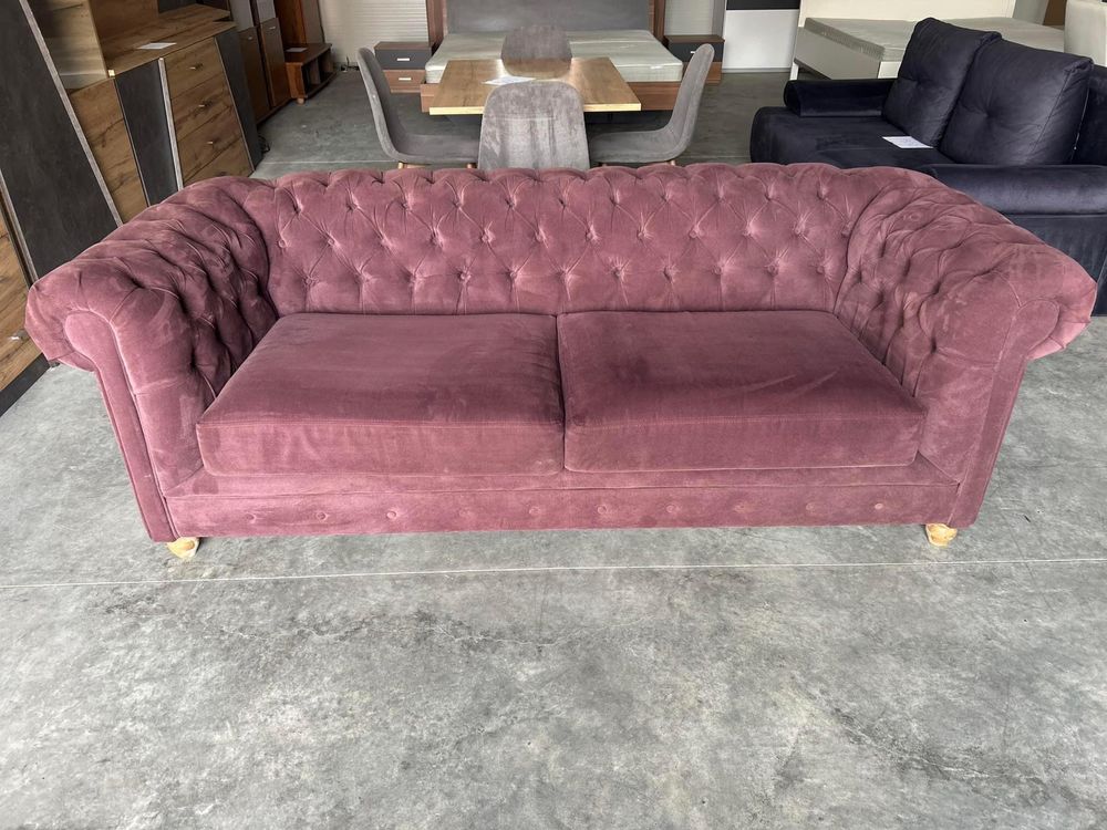 Canapea Chesterfield