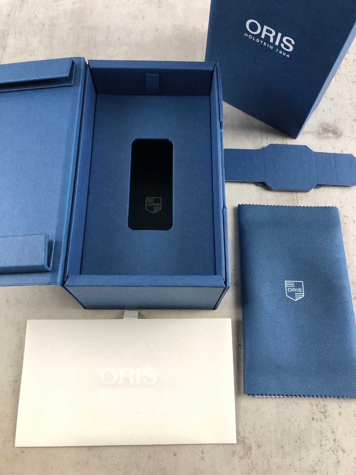 Oris Aquis Date  01   733   7730   4157-07   8   24   05PEB