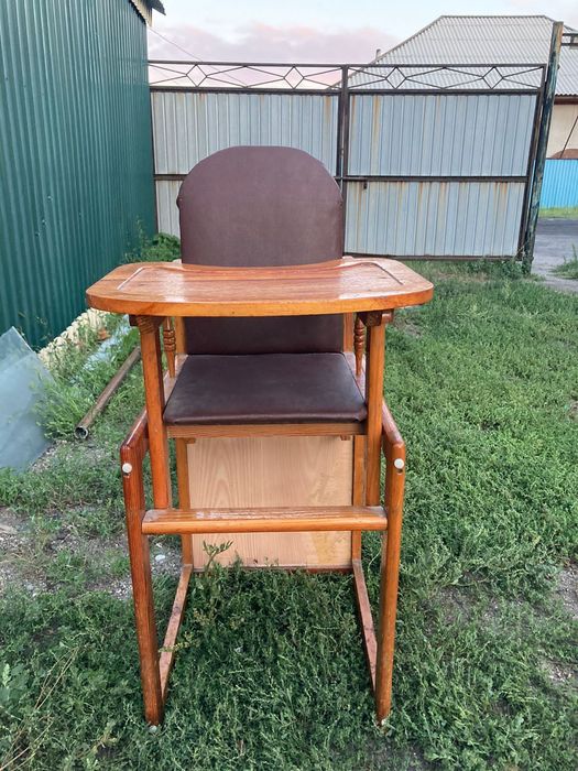 Продам стол для комления