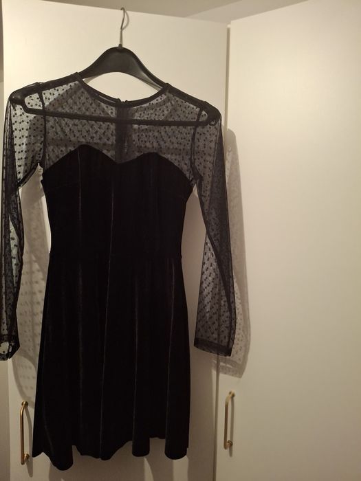 Rochie neagra elegantă