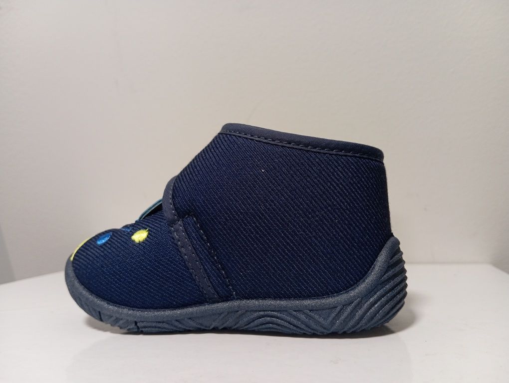 Детски пантофи Chicco 22