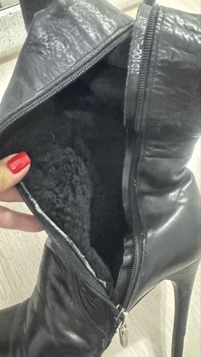 обувь 37 размер кожанный ботфорды