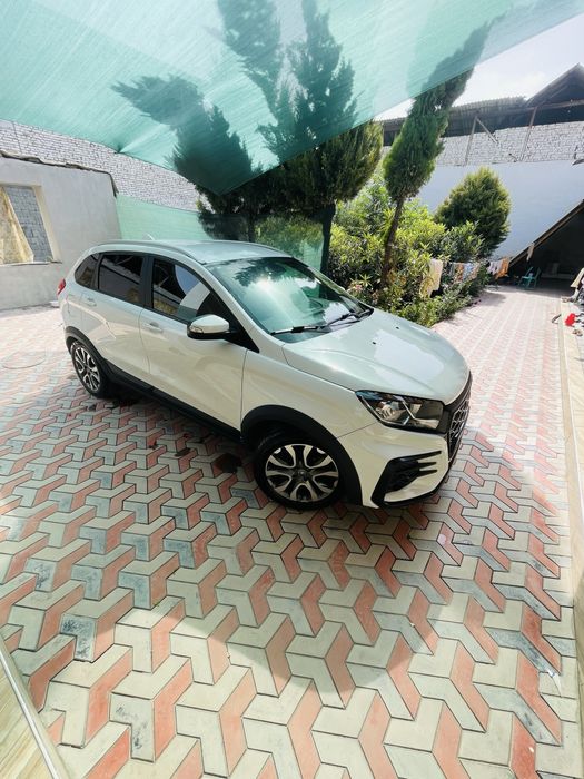 Lada xray cross