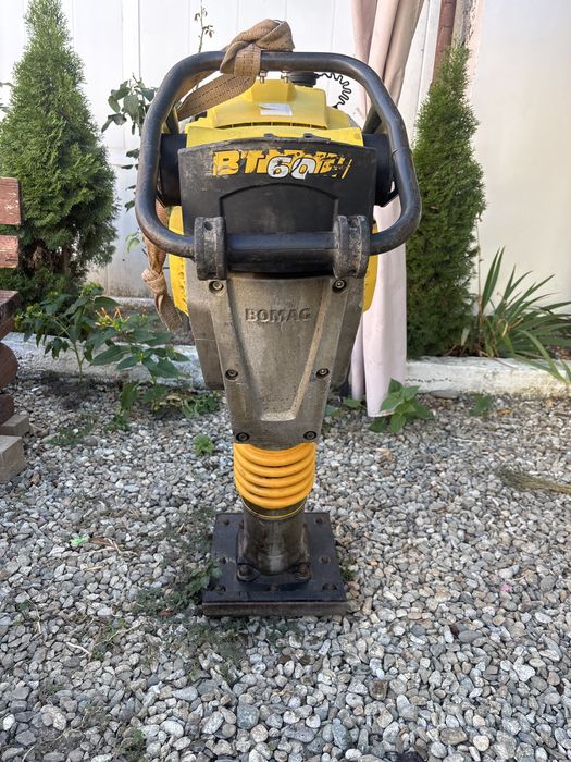 Mai compactor Bomag BT60