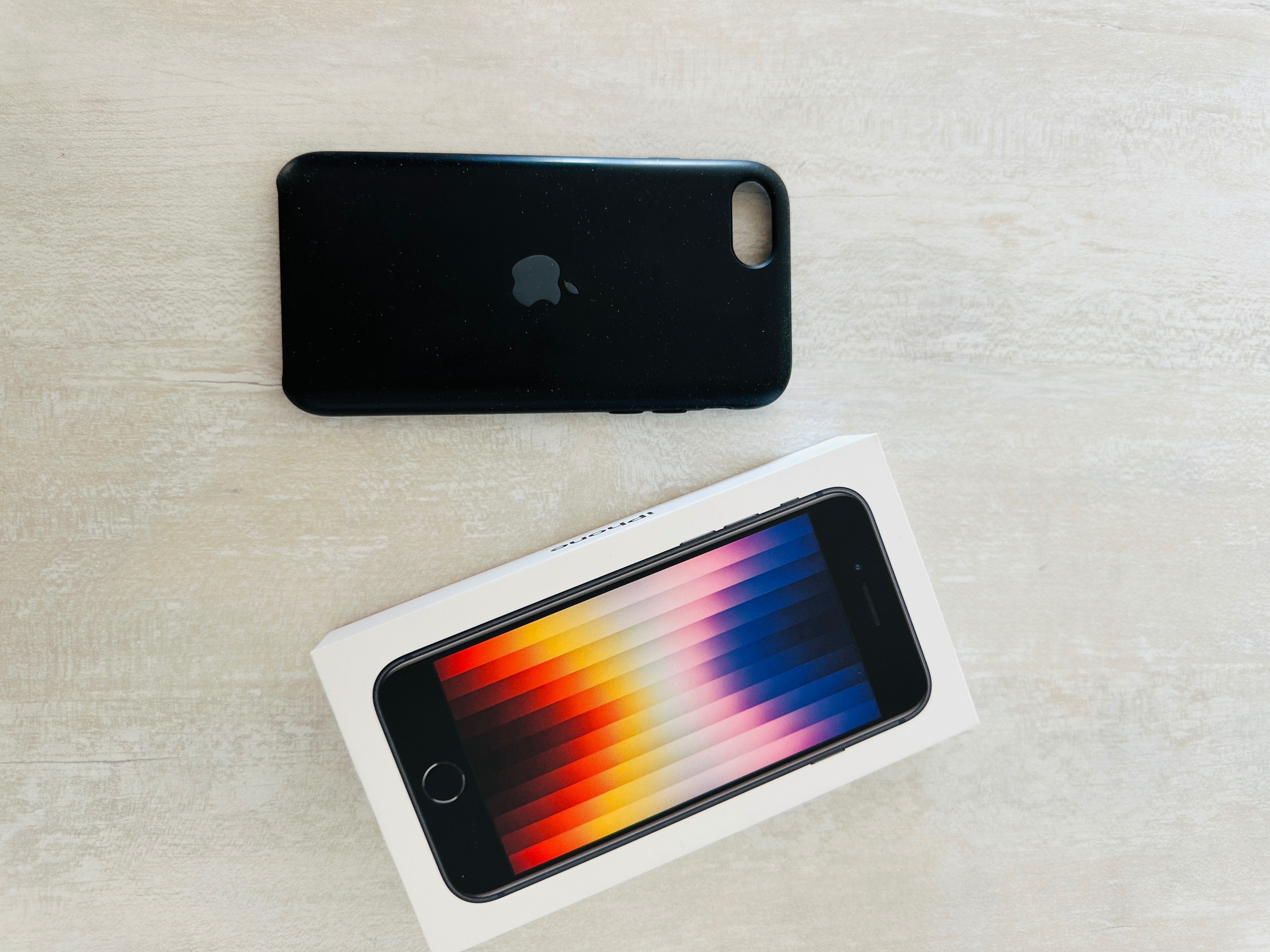 iPhone SE 2022 128 GB с нова батерия