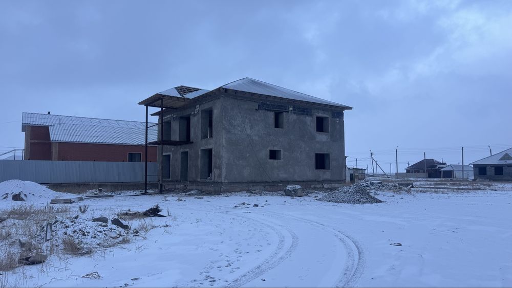 Продается дом 2 этаж. 240квадрат.
