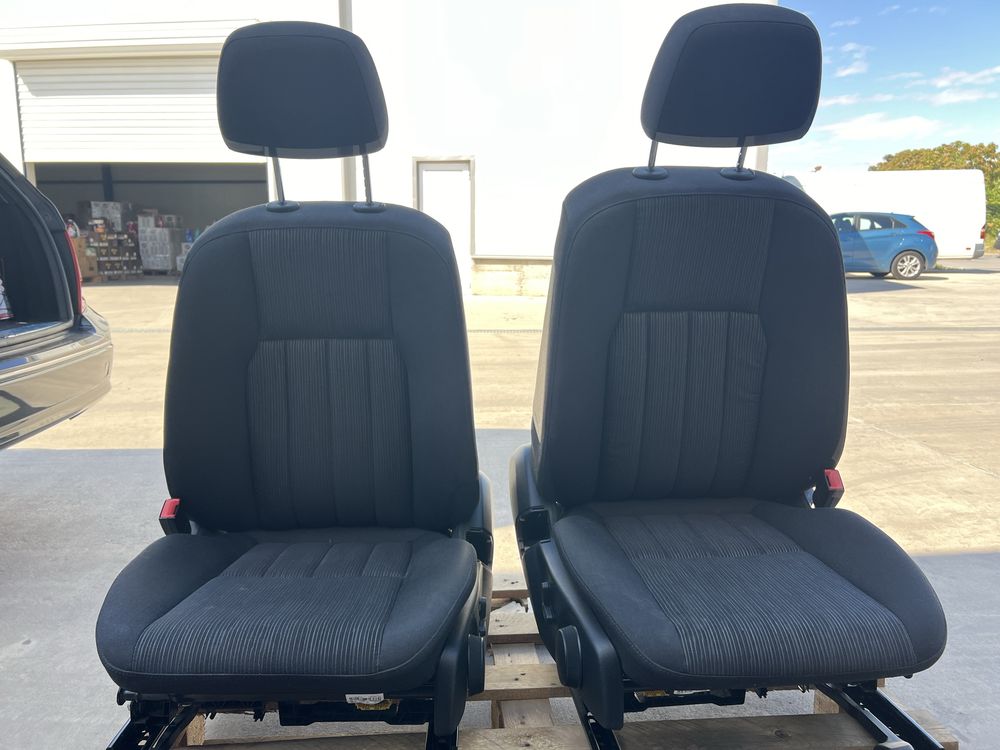 Седалки за мерцедес w204 комби