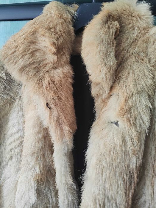 Палто с косъм, естествена кожа (вълк). Размер M-L. Произход: Germany