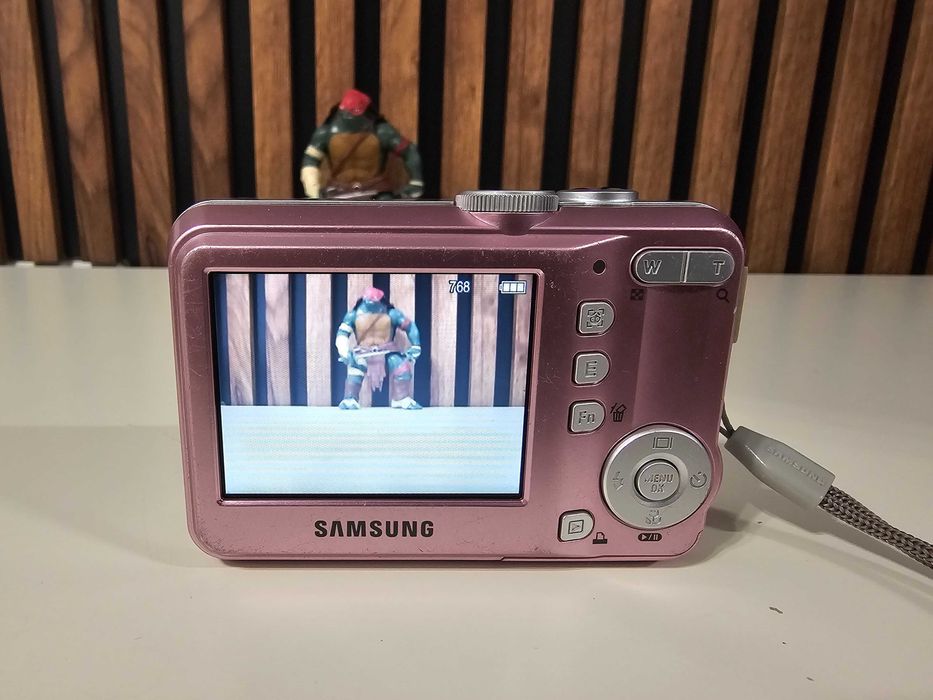 Aparat foto digital compact Samsung S760 Roz Y2K 7.2MP 3xZoom