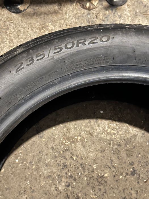 Hankook Ventus S1 Evo 255/45/20 и 235/50/20 – почти нови