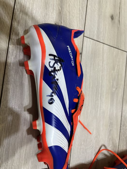 Ghete de fotbal adidas predator