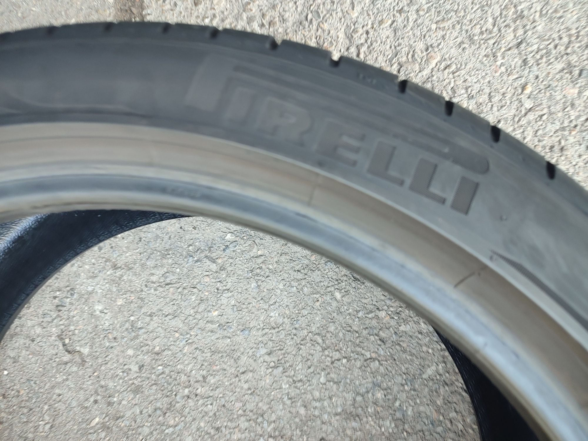 245/40/19" 2бр Pirelli p zero,dot4417,6mm