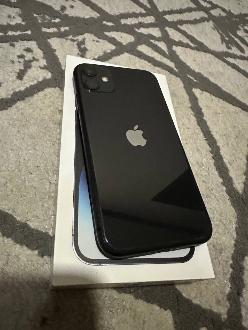 Iphone 11 sotiladi!