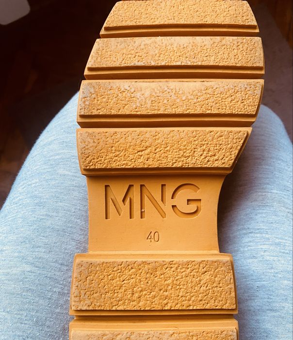 Mango Chelsea боти с масивна подметка