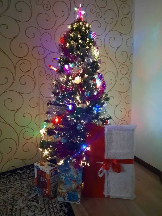 Продаю искусственную ёлку