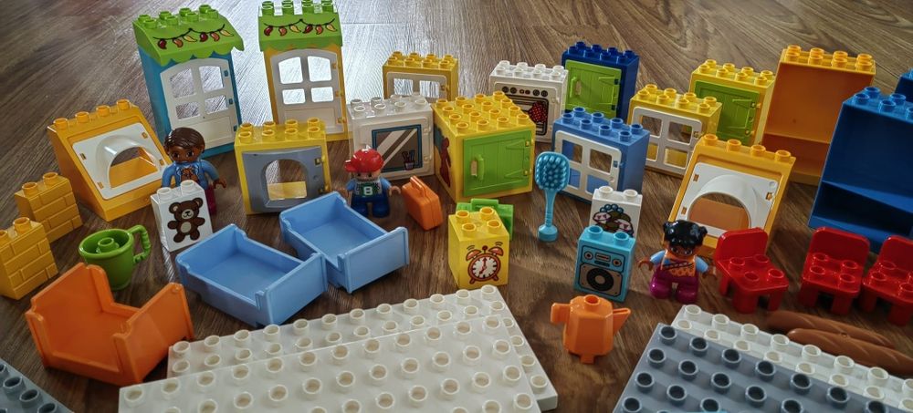 Lego Duplo set case si trenulet