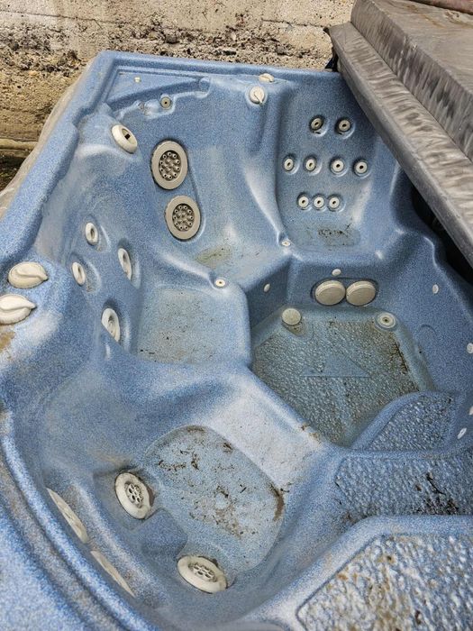 Jacuzzy - de exterior 8 persoane