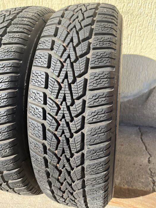 2 бр. зимни гуми 175/65/15 Dunlop 6,5 mm DOT 2217