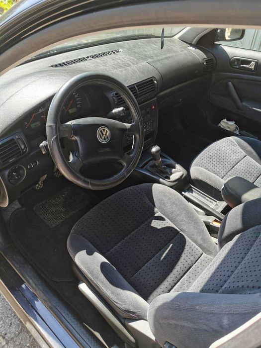 Volkswagen Pasat 1.8 бензин 1999 г.