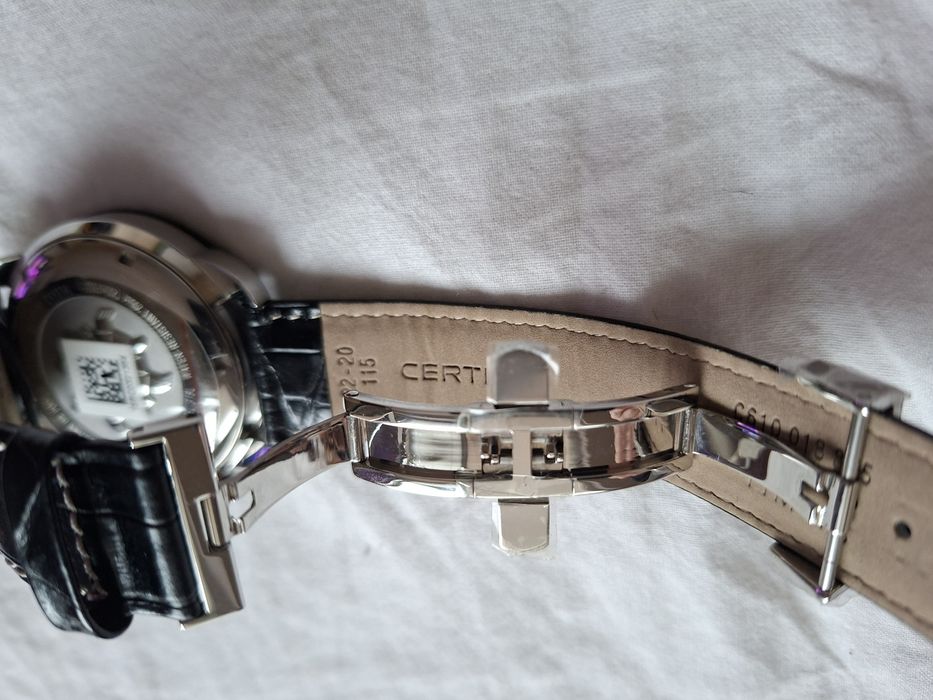 Certina - черна оригинална кожена каишка