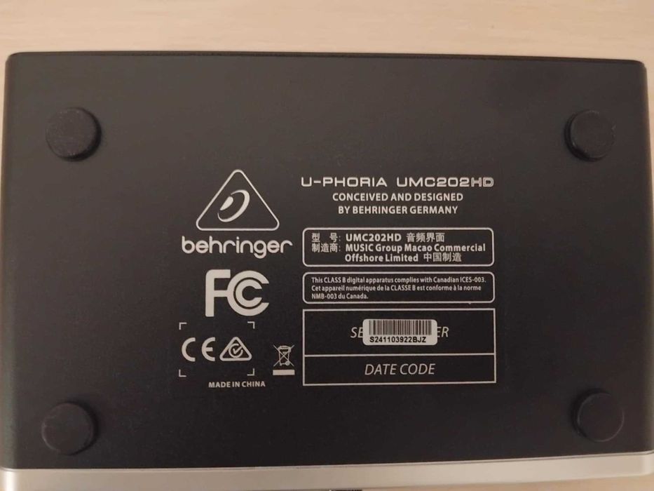 Звукова карта Behringer U-Phoria UMC202HD