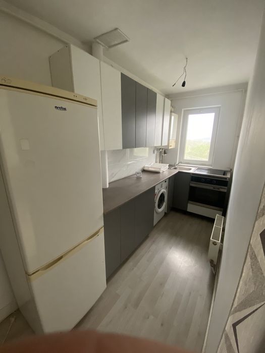 Inchiriez apartament cu 2 camere
