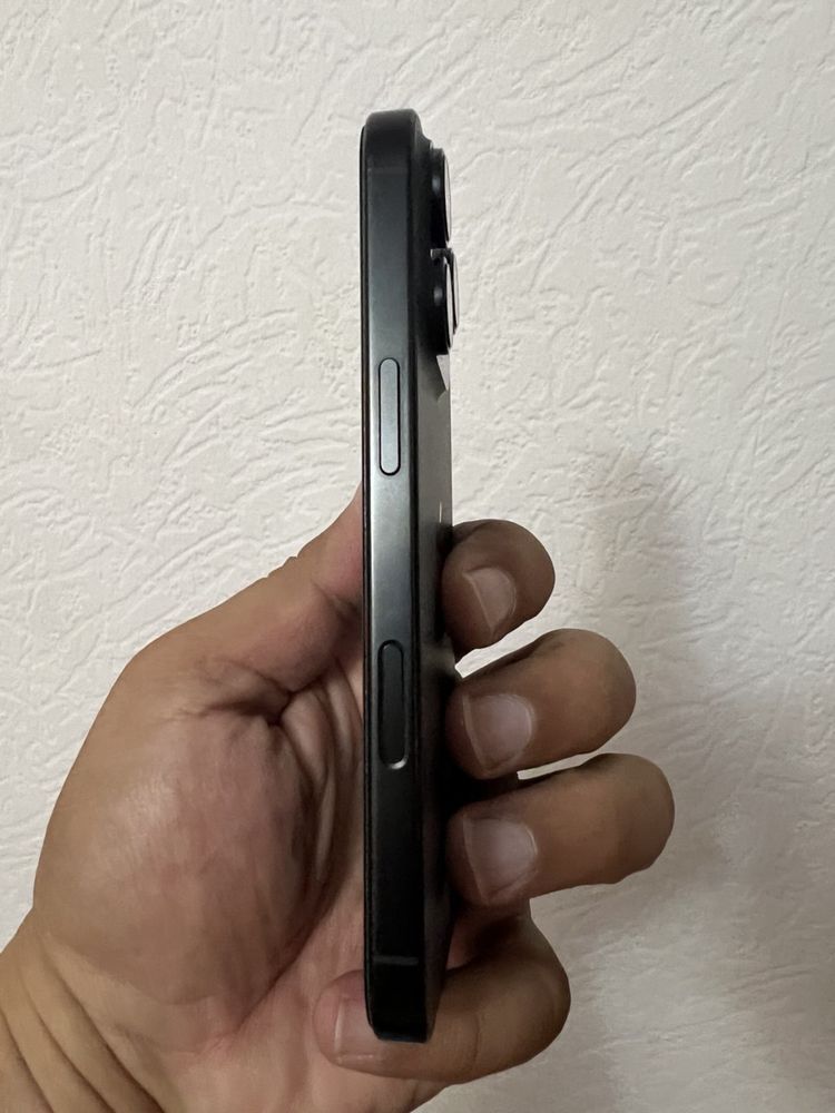 Продаётся Iphone 16 pro