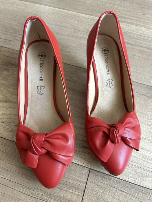 Туфли красные  хорошие