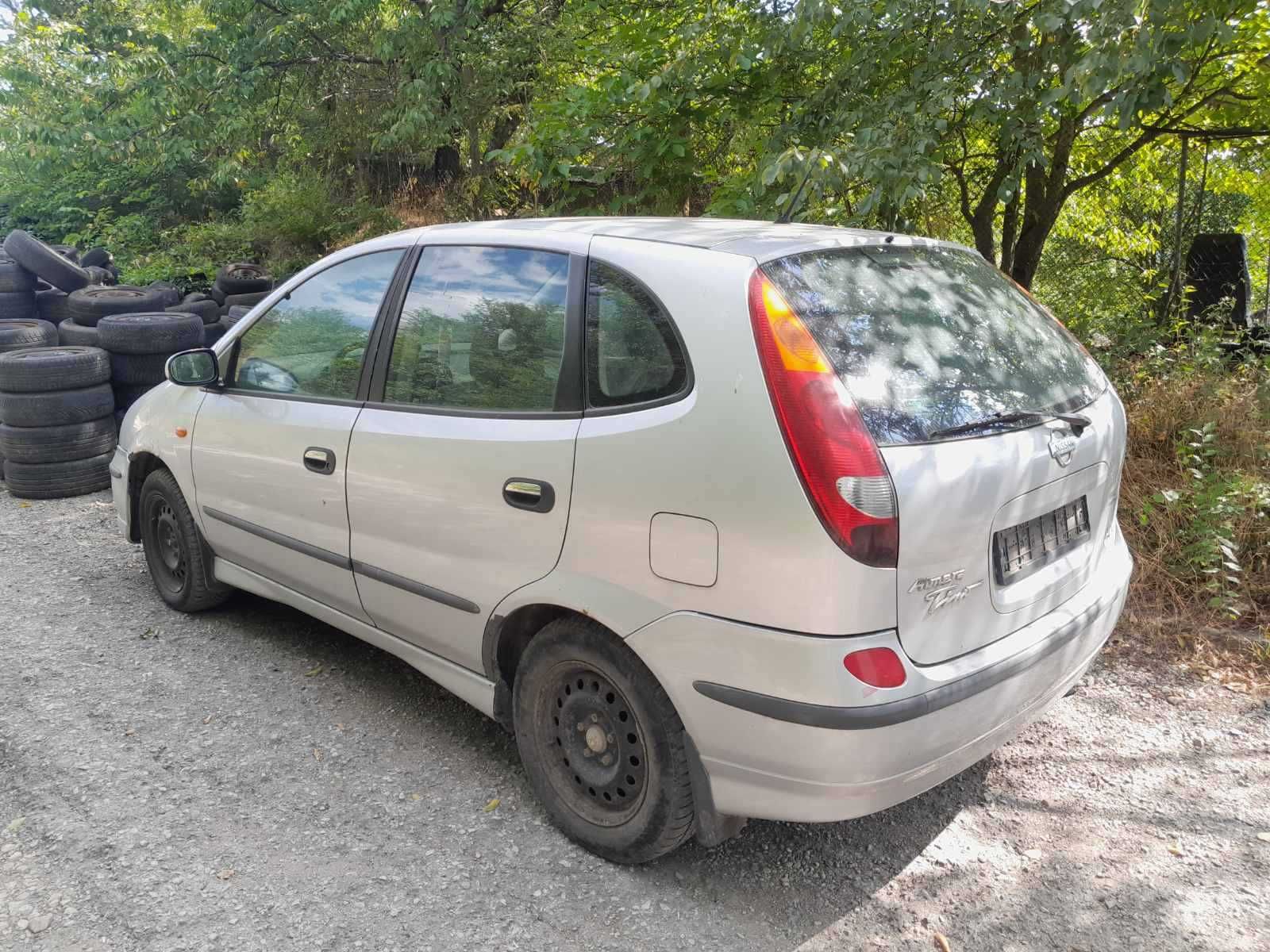 Nissan Almera tino 2.2 tdi, 2002 г на части