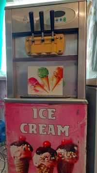 Мороженое аппарат 250000тг сост нормально