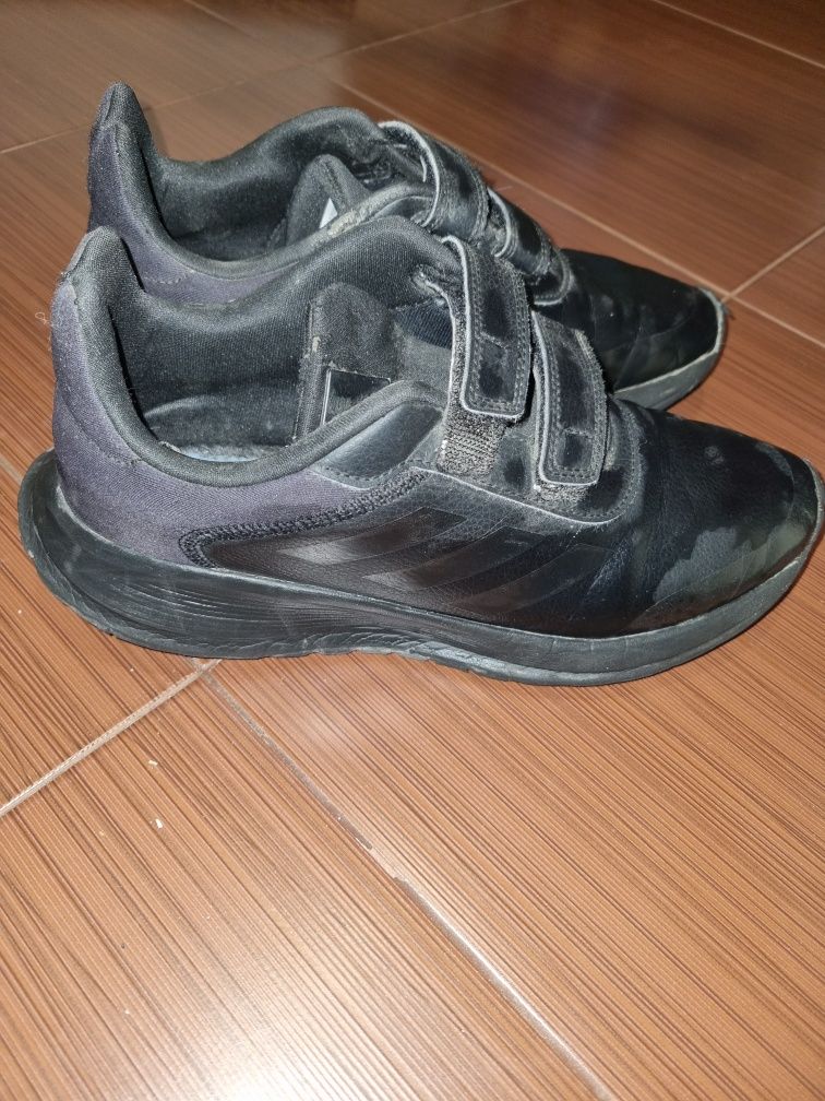 Оригинални маратонки Adidas