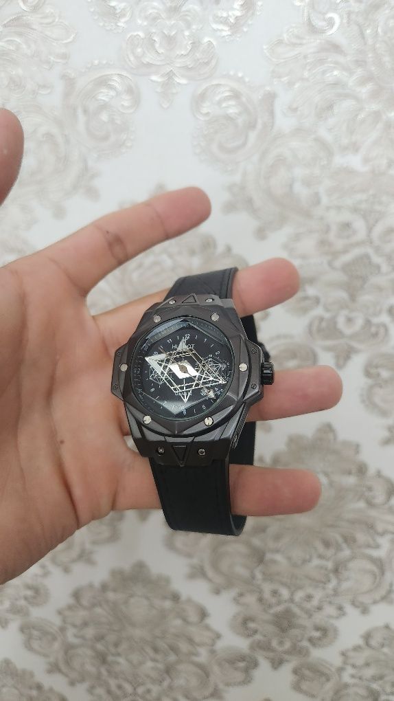 HUBLOT soat sotilad