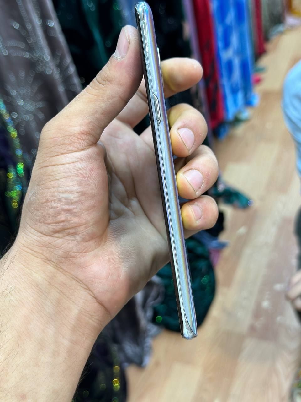 Galaxy S10 5G . 8/256gb