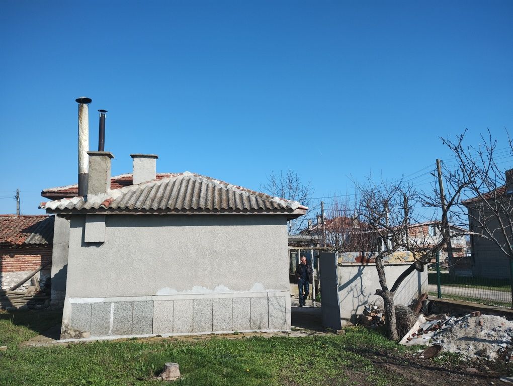 Продавам къща!!! с.Шишманци