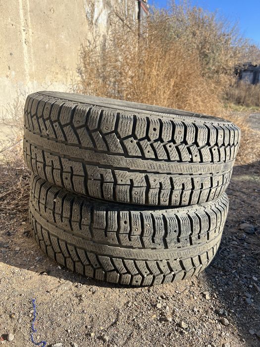 Продам зимнюю резину 205 60 r16