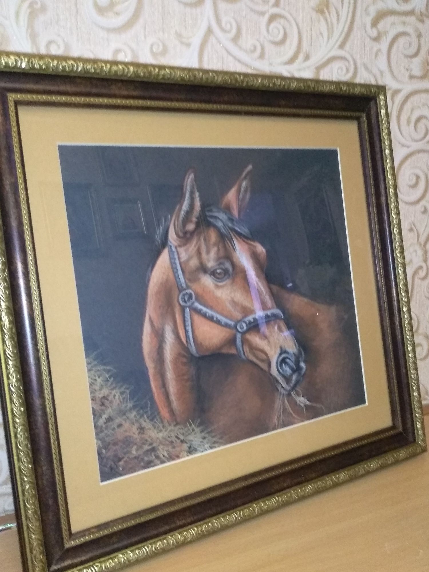 Авторская картина диптих в багете и стекле в подарок конь пастелью