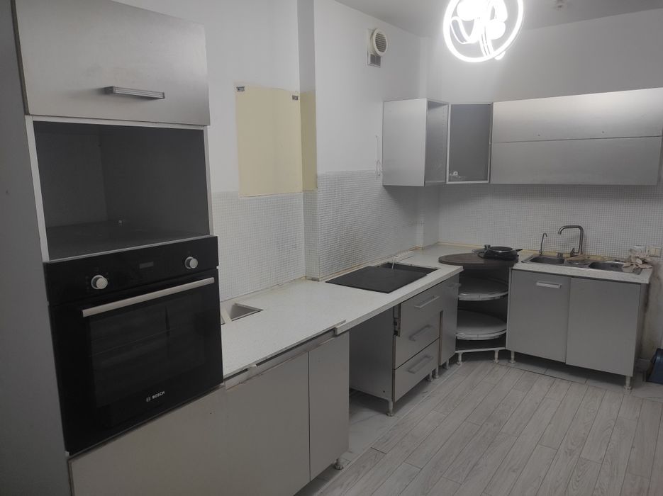 Отдам кухню даром