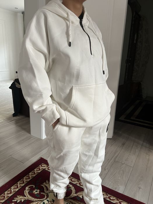 Одежда для женщин и девушек