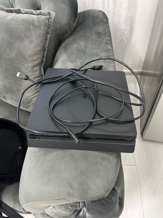 PlayStation 4 Slim