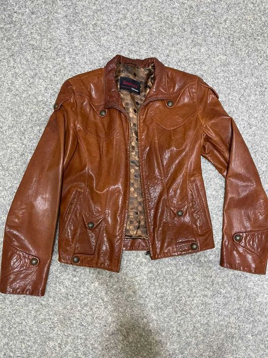 Кожаная куртка коричневая