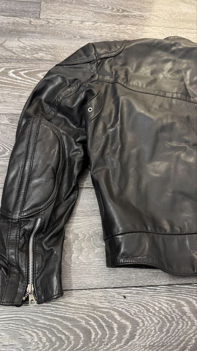 Мото яке от естествена кожа