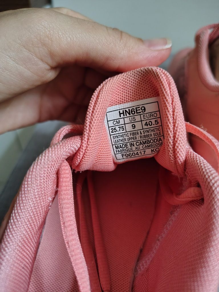 Страхотни Asics Peach runner 40, 5