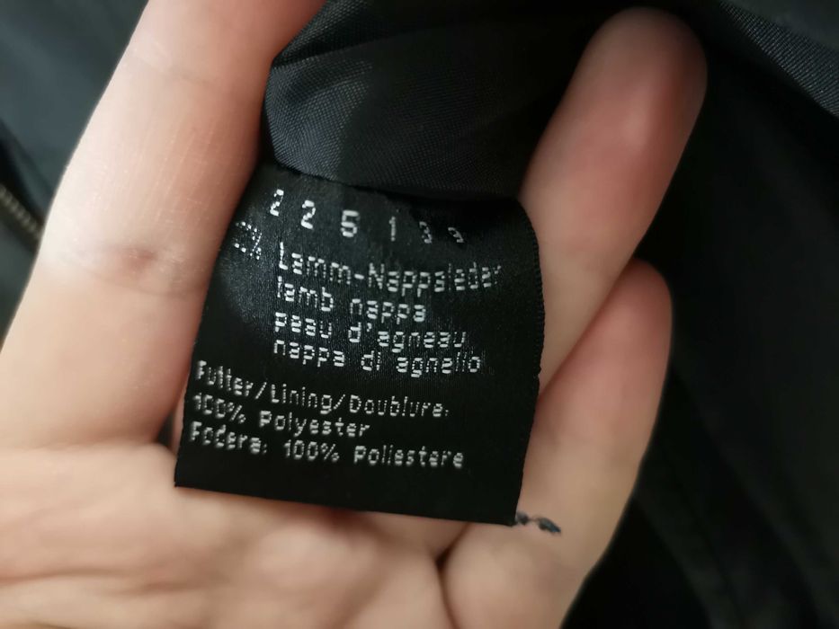 Продавам дамско късо кожено яке