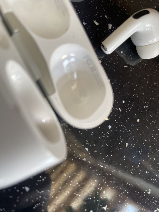 Airpods  Pro Gen 1 ( casca DR defecta) Originale