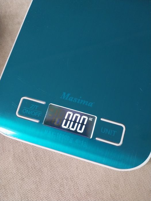 Кухонные весы продаю