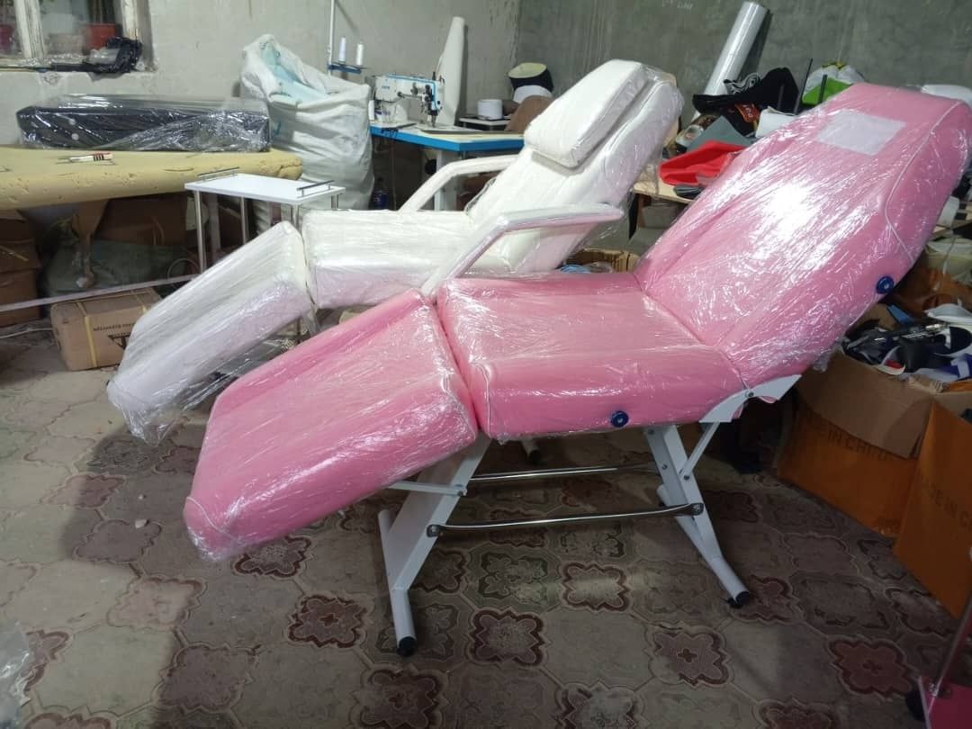 Kushetka kasmetalagijiski masajni mididsiniski chemadanli kushetkalar