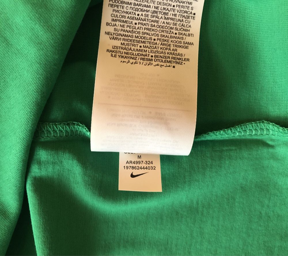 Nike Club T-shirt ОРИГИНАЛНИ мъжки тениски М и L