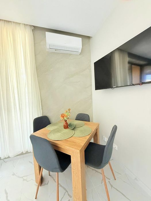 Дава се под наем Двустаен апартамент в Пловдив, Христо Смирненски - 70 кв.м за 690 € - Снимка #2