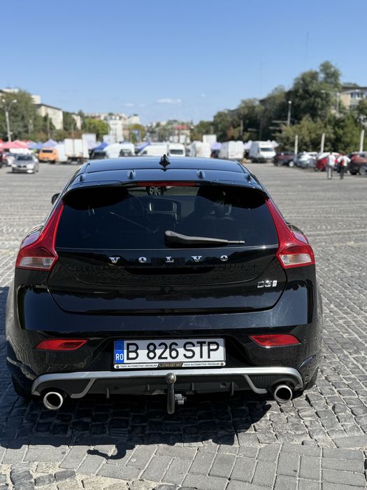 Volvo V40 D3 R-Design - 2018 - 191800 km - Cutie automata - Panoramic
